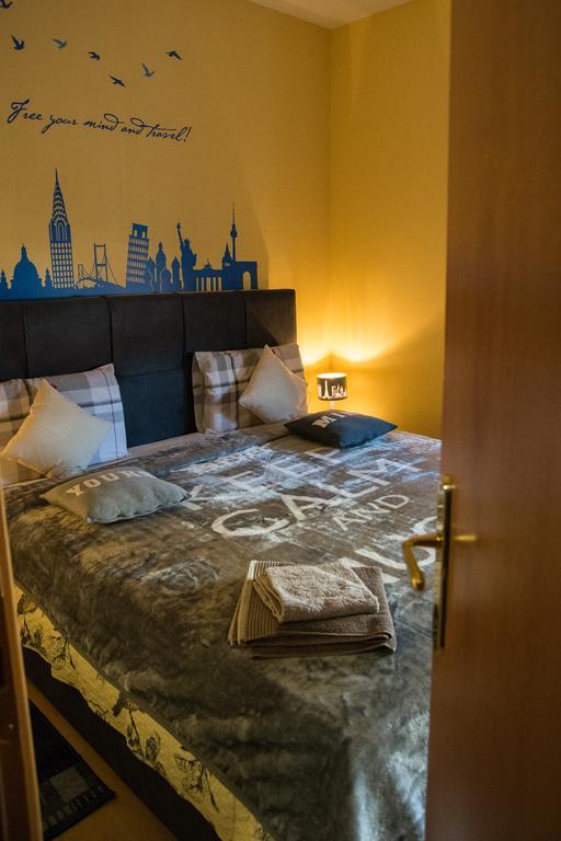 Apartment Giro Загреб Экстерьер фото